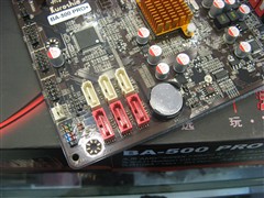 固態(tài)電容雙卡槽+USB3+全固態(tài)電容！890GX售699